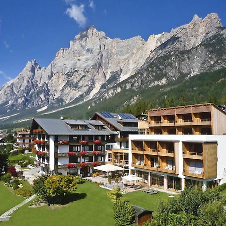 Parkhotel Ladinia San Vito di Cadore Bagian luar foto