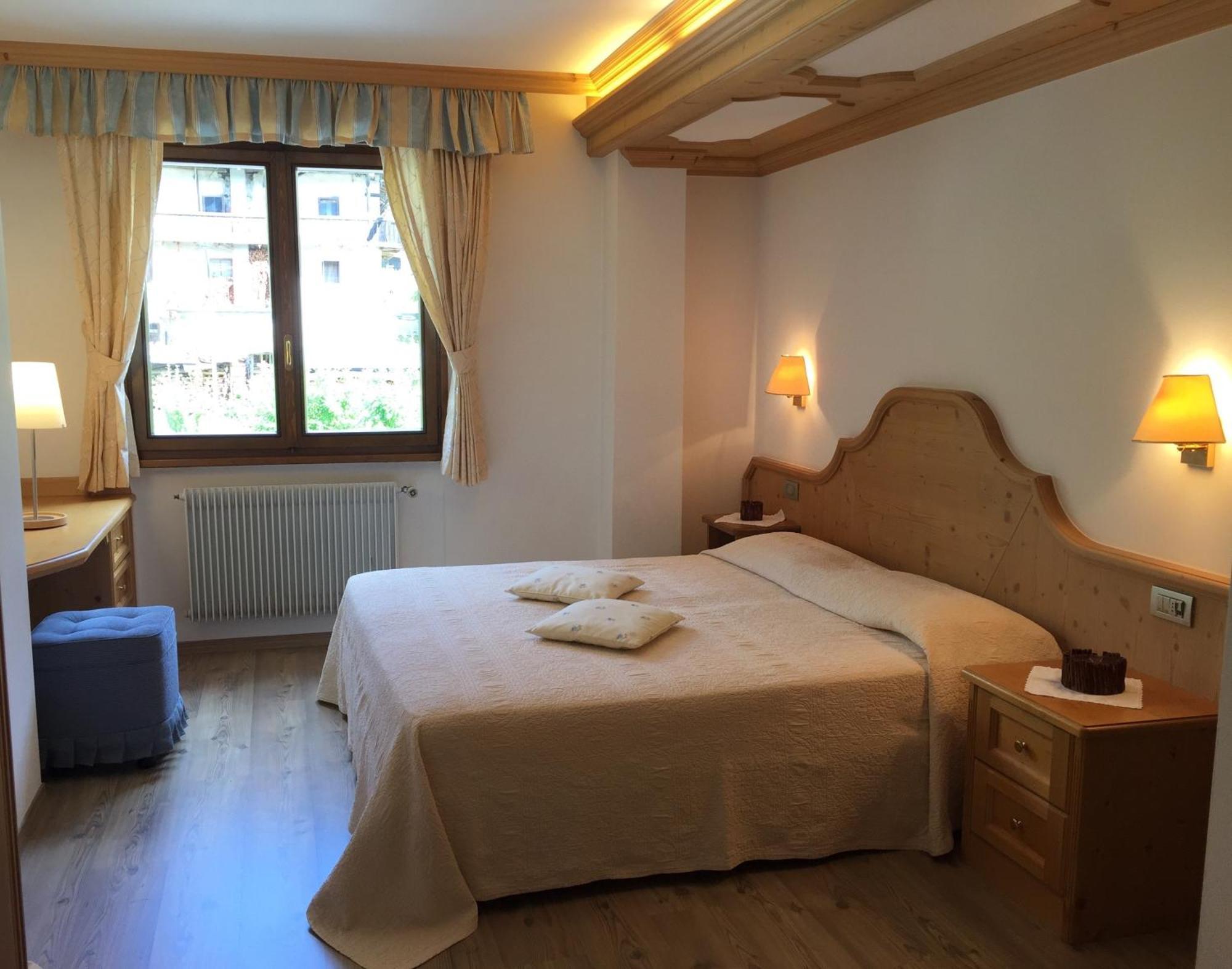 Parkhotel Ladinia San Vito di Cadore Ruang foto