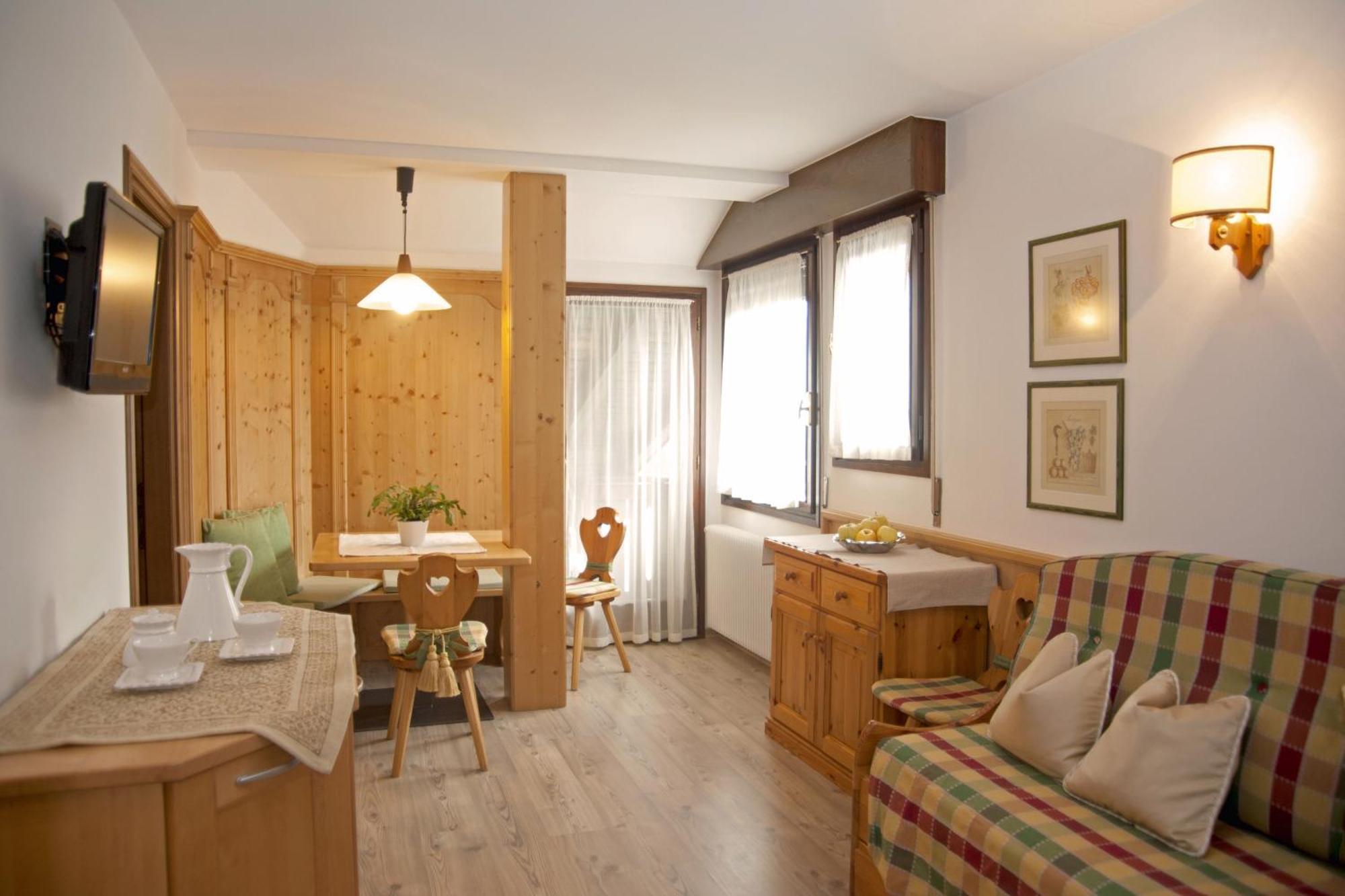Parkhotel Ladinia San Vito di Cadore Ruang foto