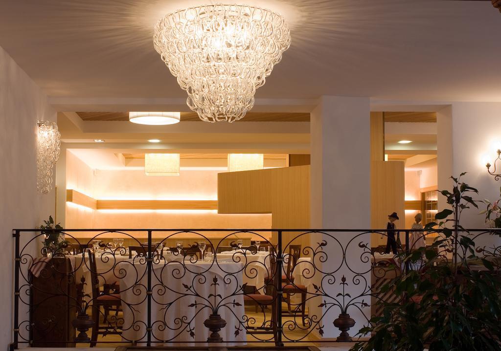 Parkhotel Ladinia San Vito di Cadore Bagian luar foto