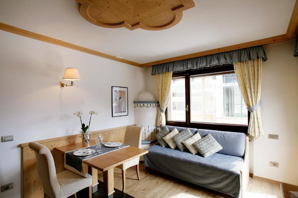 Parkhotel Ladinia San Vito di Cadore Ruang foto